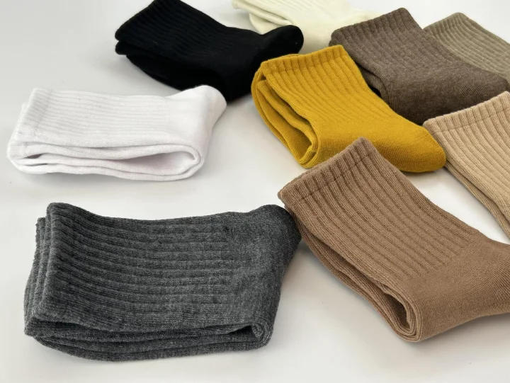 Custom High-Elastic Thick Crew Socks catalog product image